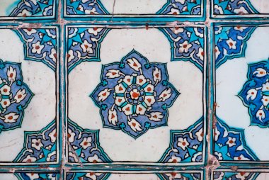 Tiled wall with flowers in 16th century palace, Turkey