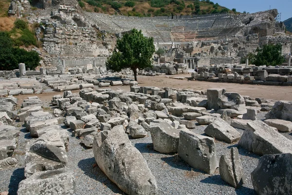 Verwoeste stad van Ephesus in Turkije, opgericht op de 10e eeuw v.Chr.. — Stockfoto