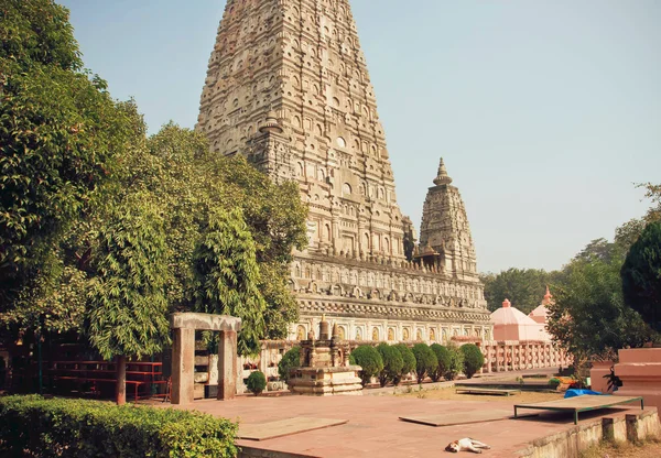 Famous 3rd century BC buddhist Mahabodhi Temple - Great Awakening - in Bodhgaya, India — Stock Photo, Image