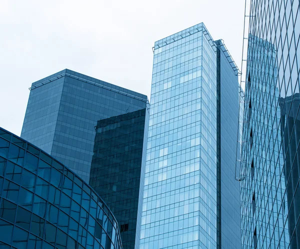 Modern glass buildings in the city. — Stock Photo, Image