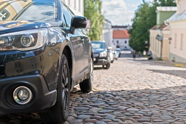 Cars parked along the street. — Stock Photo, Image