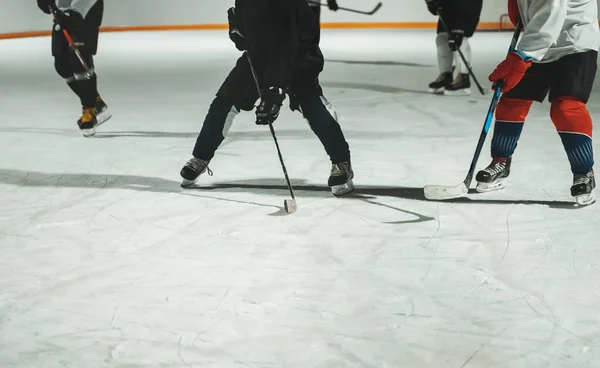 People Play Hockey Outdoors Winter Time — Stock Photo, Image