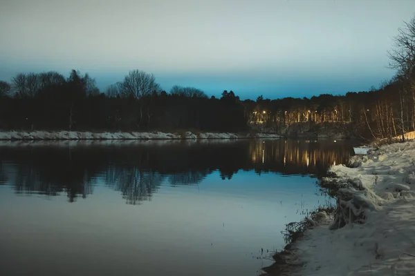 Noční Řeka Pirita Zimním Období — Stock fotografie