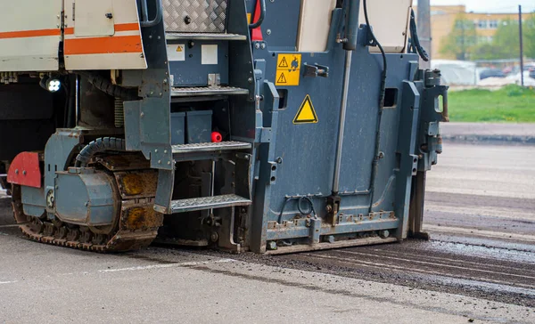 Fresatrice Asfalto Che Lavora Strada Fresatura Pavimenti — Foto Stock