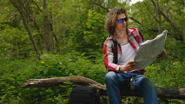 Man Sits Compass Map Orienteering — Stock Photo, Image