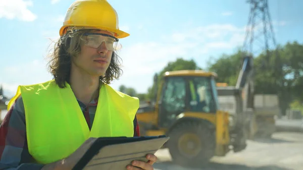 Builder Tablet Road Junction Construction Site — Stock Photo, Image