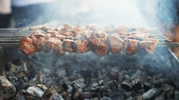 Shashlik Carne Grelhada Espetos Comida Rua — Fotografia de Stock