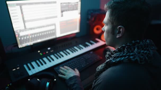 Producteur Sonore Travaillant Studio Enregistrement — Video