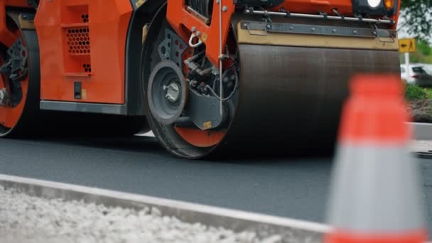 Straßensanierung Schwere Vibrationswalzen Stapeln Heißen Asphalt — Stockvideo