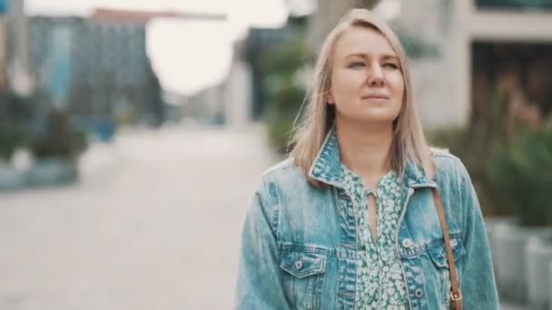 Woman Denim Jacket Walks City — Stock Video
