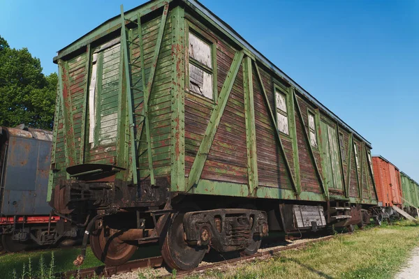 野外博物館の木造電車の馬車 — ストック写真