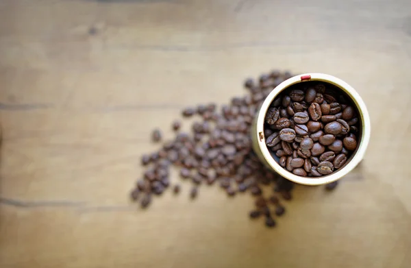 A blade or propeller coffee grinder on the table top. — Stock Photo, Image