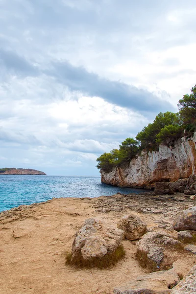 Beautiful natural landscape. Mountains and sea. — Stock Photo, Image