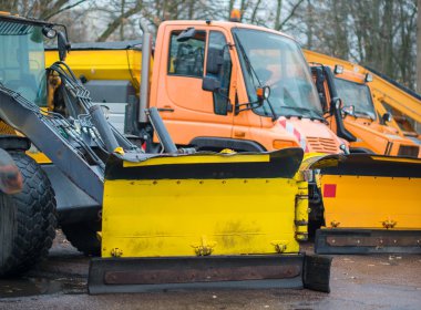 Hizmetleri, karayolu-kışa hazır. Kış servis araçları.