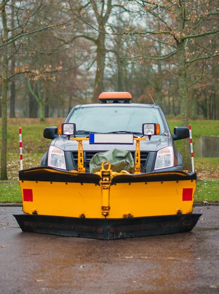 Road services are ready for winter. Winter service vehicle. — Stock Photo, Image