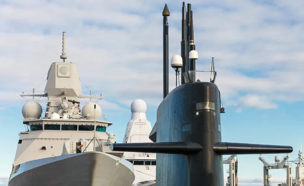 Námořní flotily. Ponorka a válečné zbraně. — Stock fotografie