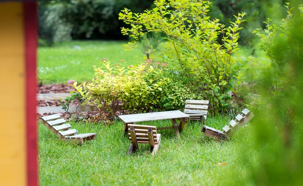 Tuinmeubilair. Wereld in miniatuur. — Stockfoto