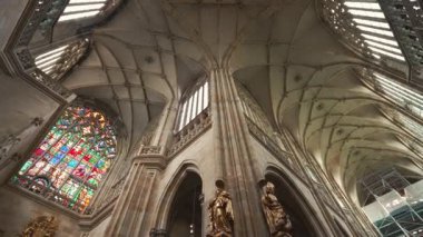 Prag, Çek Cumhuriyeti - 07.05.2025: Saint Vitus Katedrali.