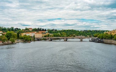Prag Şehri Panoraması Manes Köprüsü Vltava.
