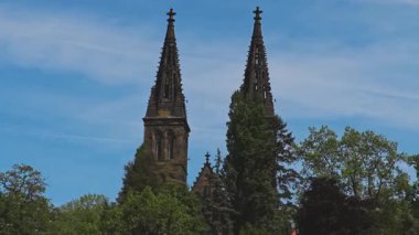 Aziz Peter ve Paul Vysehrad 'ın Neogotik Bazilikası.