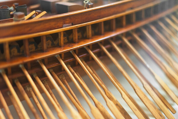 Модель деревянного корабля в морском музее
.