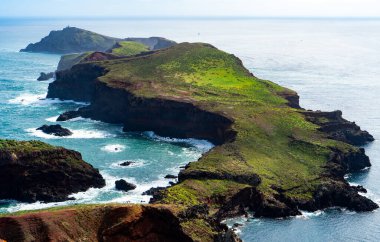 Madeira 'nın doğu ucundaki tarihi deniz feneri..