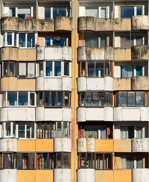 Dirty facade with balconies and windows. — Stock Photo, Image