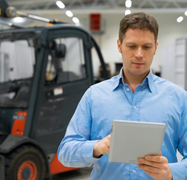 Tablet pc depo ile yakışıklı Danışmanı.
