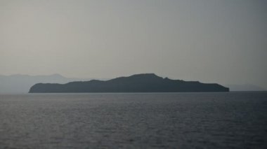 AGIOI THEODOROI. Akdeniz'de ıssız ada.