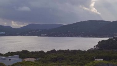 Mallorca Akdeniz 'deki Avrupa' daki Balearic Adaları 'nda Cala Fumada' da zaman aşımı