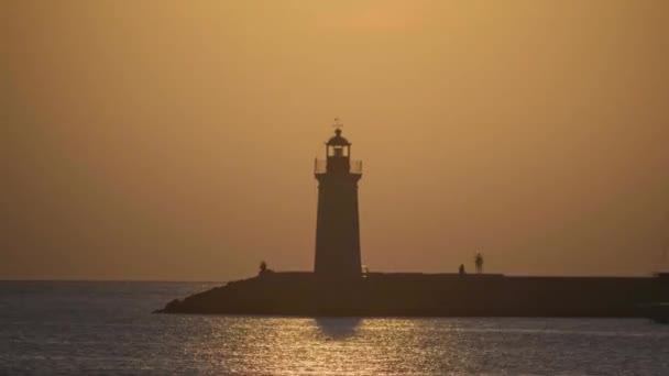 Fyrtorn Hamnen Andratx Solnedgång Med Fyr Sommarsolnedgång Mallorca Balearerna Spaniens — Stockvideo