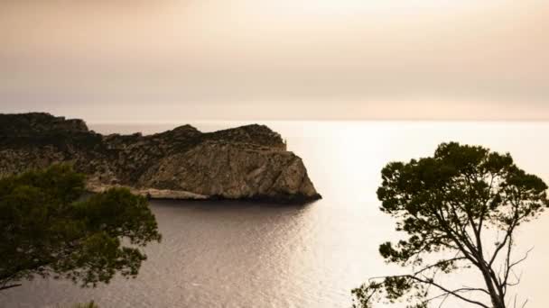 Puesta Sol Nublada Verano Puesta Sol Isla Dragonera Mallorca Islas — Vídeo de stock