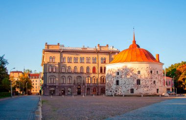 Yuvarlak Kule. Vyborg, Pazar Meydanı. - Rusya. Anıt tahkimatı XVI yüzyıl.