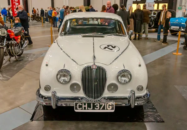 Sint Petersburg Apr 2021 Vintage Britse Middelgrote Luxe Sportauto Jaguar — Stockfoto