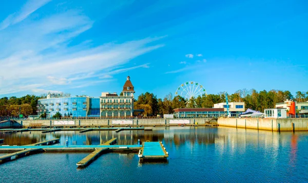 在俄罗斯圣彼得堡Zelenogorsk的游艇俱乐部和Spa旅馆 Terijoki — 图库照片