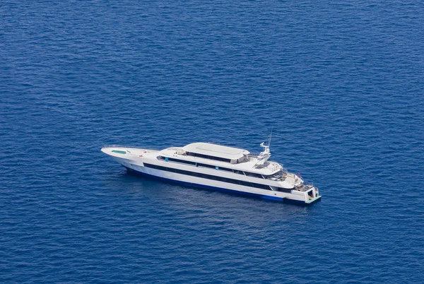 Yacht from aerial view, Maldives — Stock Photo, Image