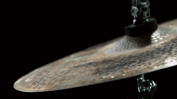 Movimento Super Lento Baterista Batendo Cymbal Filmado Câmera Cinema Alta — Vídeo de Stock