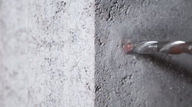 Betonu delen matkabın detaylarını çok yavaş çekiyoruz. Çok yüksek hızlı sinema kamerası, 1000 fp..