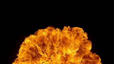 Siyah arka planda izole edilmiş ateş patlamasının süper yavaş çekimi. Yüksek hızlı sinema kamerası, 1000 fps.