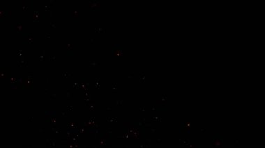 Siyah arka planda izole edilmiş çok yavaş ateş kıvılcımları. Yüksek hızlı kamera, 1000 fps.