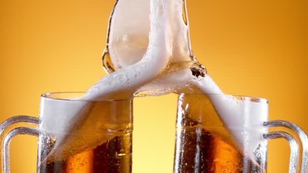 Super Slow Motion Beer Glasses Cheers Gesture Filmed High Speed — Stock Video