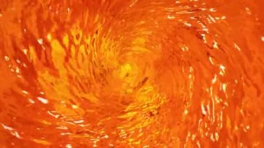 Yakıt yağının, viskinin, romun ya da konyağın kamera hareketli süper yavaş akışı. Yüksek hızlı sinema kamerası, 1000 fps..