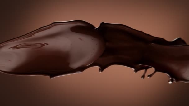 Super Langzame Beweging Van Roterende Donkere Warme Chocoladespetters Gefilmd Hoge — Stockvideo