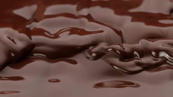 Super Slow Motion Spruzzi Cioccolato Fondente Caldo Girato Cinepresa Alta — Video Stock