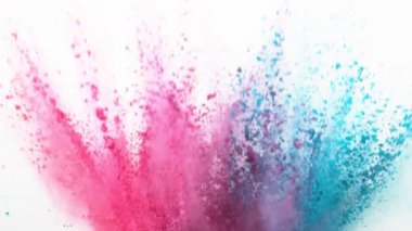 Beyaz arka planda izole edilmiş süper yavaş renkli barut patlaması. Yüksek hızlı sinema kamerası, 1000fps.