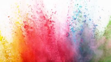 Beyaz arka planda izole edilmiş süper yavaş renkli barut patlaması. Yüksek hızlı sinema kamerası, 1000fps.