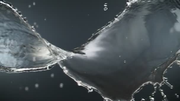 水花在灰色背景下的超慢速运动 用高速摄像机拍摄 每秒1000帧 — 图库视频影像