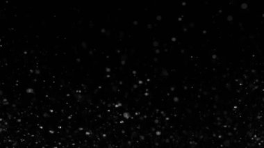 Siyah arka planda izole edilmiş çok yavaş su sıçratma hareketi. Yüksek hızlı sinema kamerası, 1000 fps..