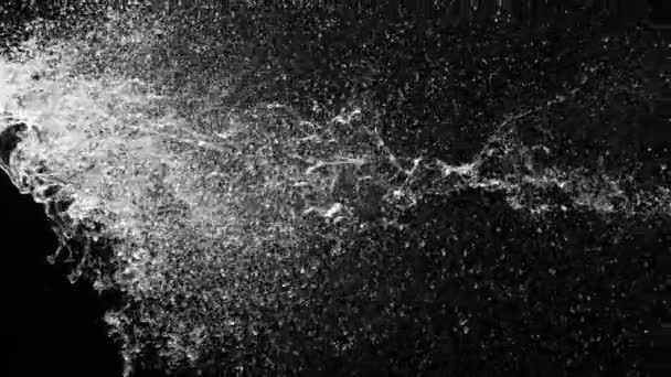 Супер Повільний Рух Бризок Води Ізольований Чорному Тлі Знято Високошвидкісній — стокове відео