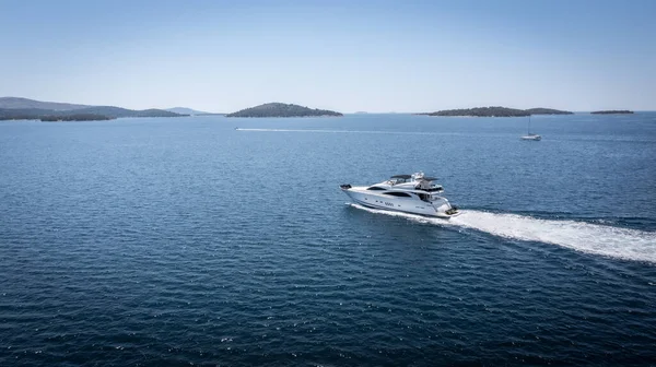 Aerial View Luxury Speedboat Yacht Cruising Mediterranean Sea Symbol Wealth — Stock Photo, Image
